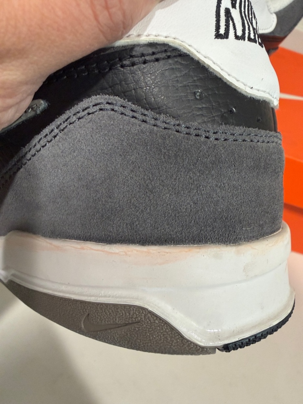 Nike White Black Gray Skate Low-Top Sneakers - Picture 11 of 11